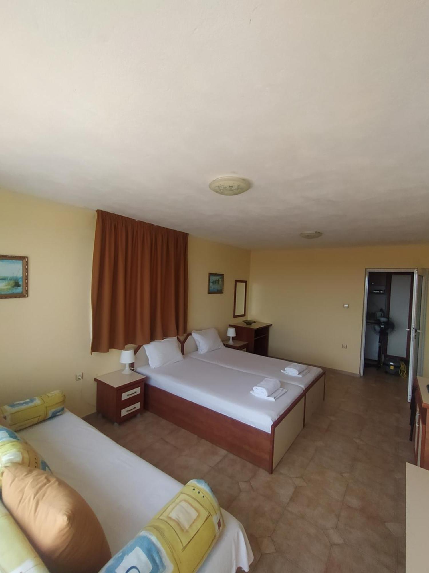 Guest House Polikseni Sozopol Bilik gambar
