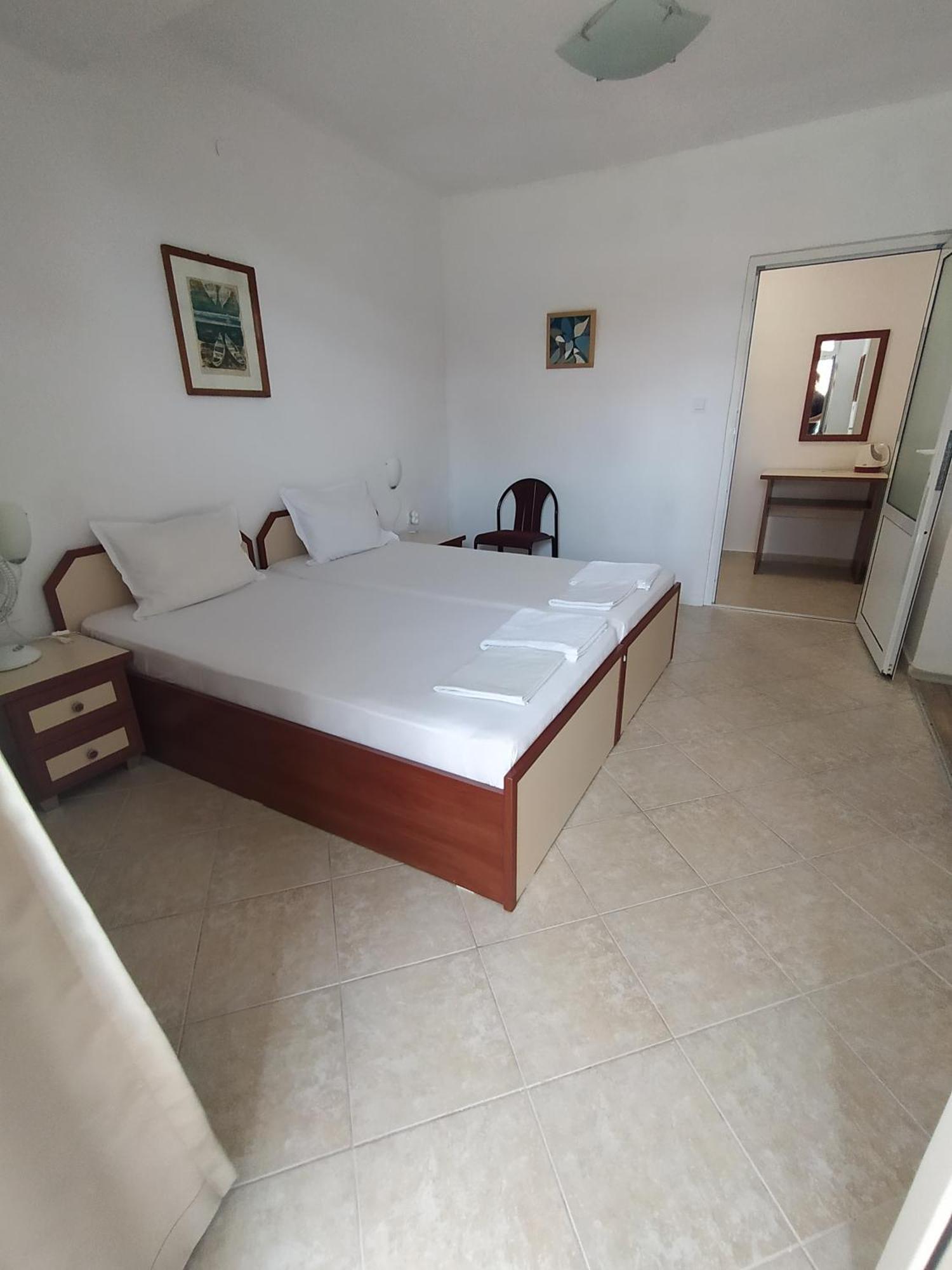 Guest House Polikseni Sozopol Bilik gambar